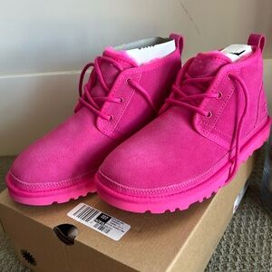 Brand New! Ugg Lace Up 9
